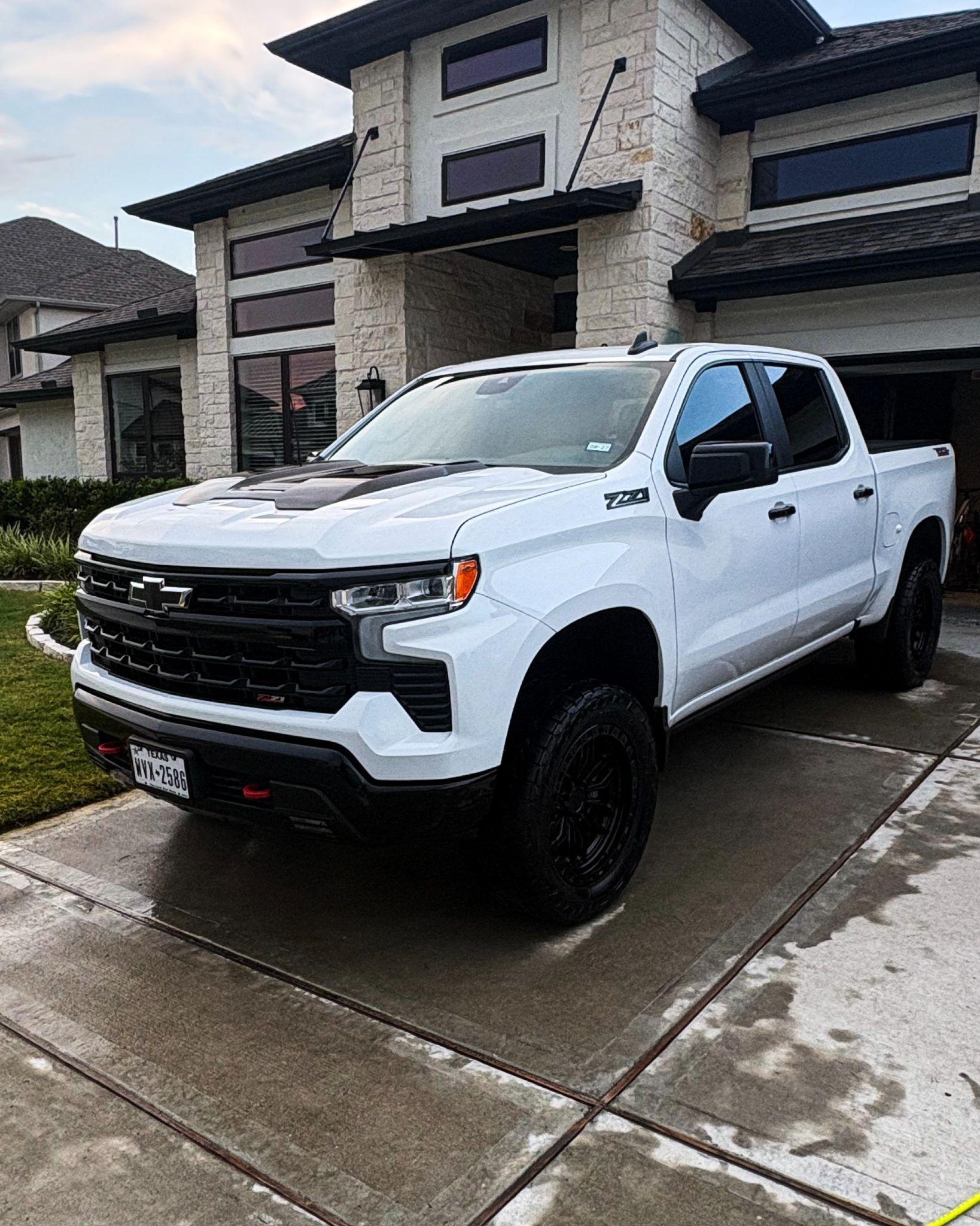 Chevrolet Silverado Z71 detailed by Apexone Mobile Detailing